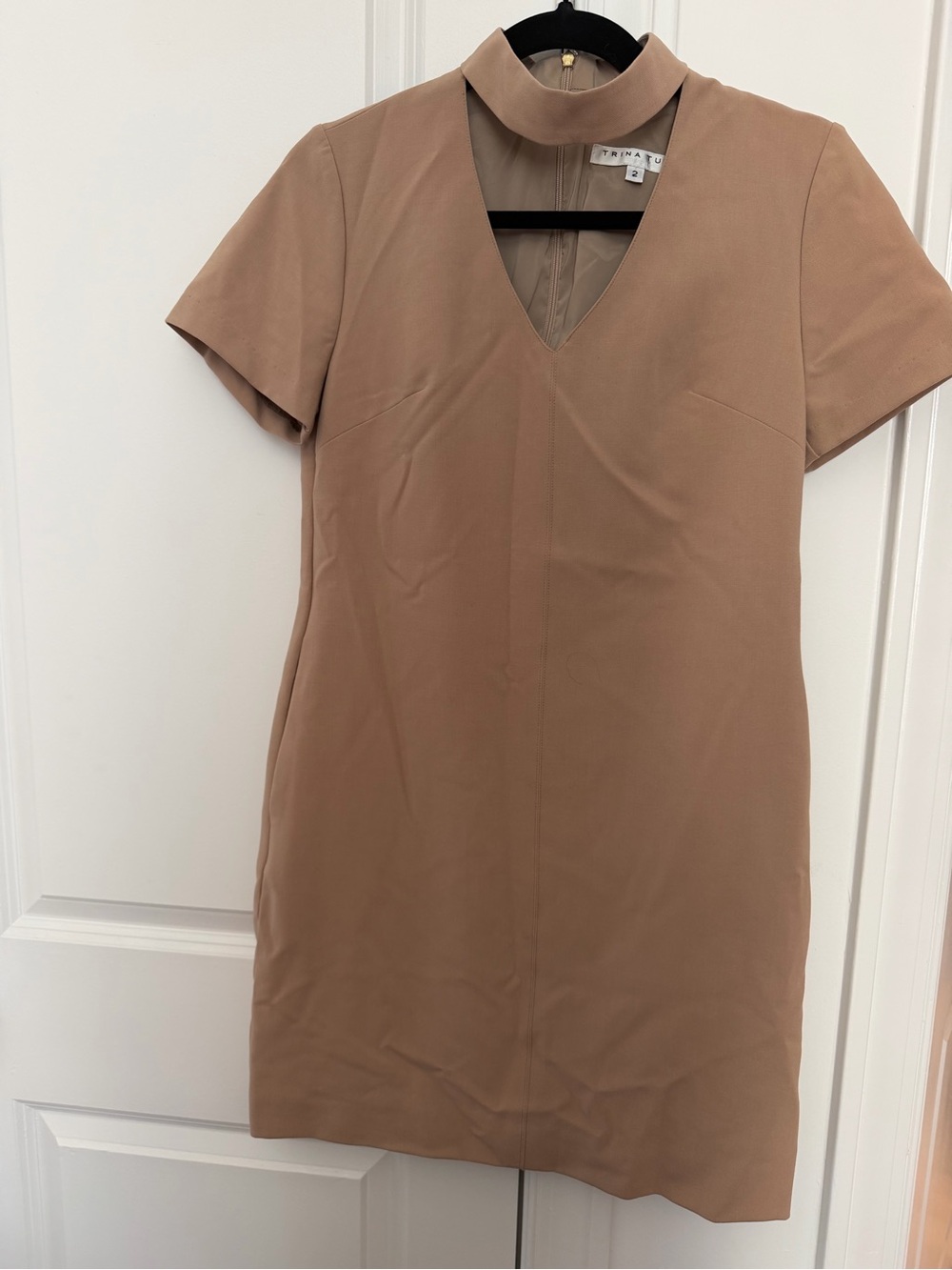 Trina Turk Taupe Short-Sleeve V-Neck Shift Dress with Mock Collar